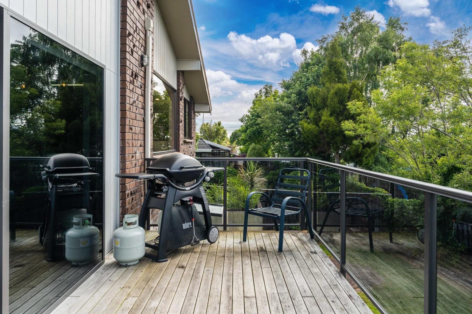 Ngaio Views - Lake Taupo Holiday Home Exterior photo